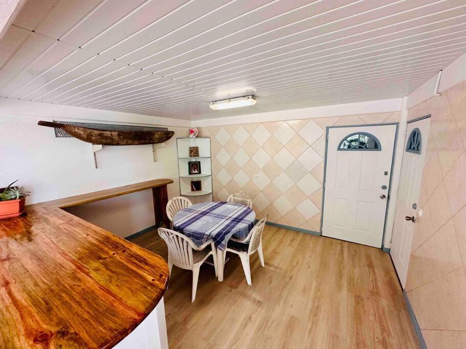 Meri Lodge Huahine 파레 외부 사진